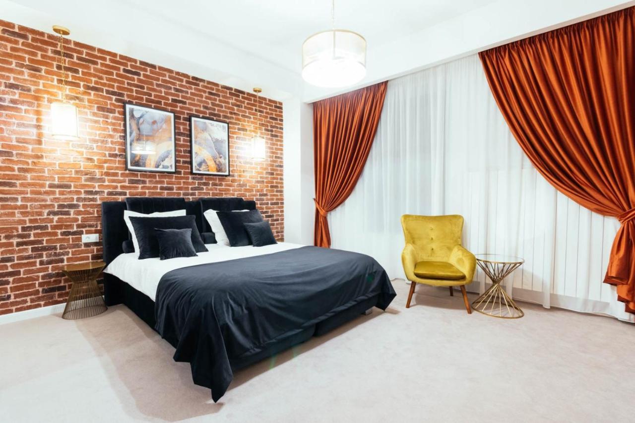 Liane Boutique Hotel Campulung Moldovenesc Bagian luar foto